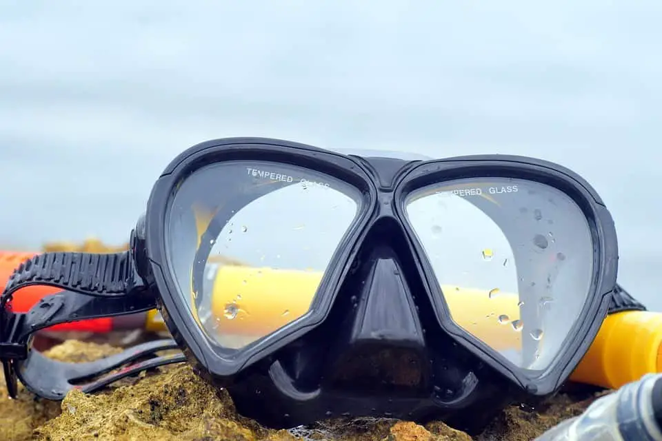 Dive Mask with corrective lenses