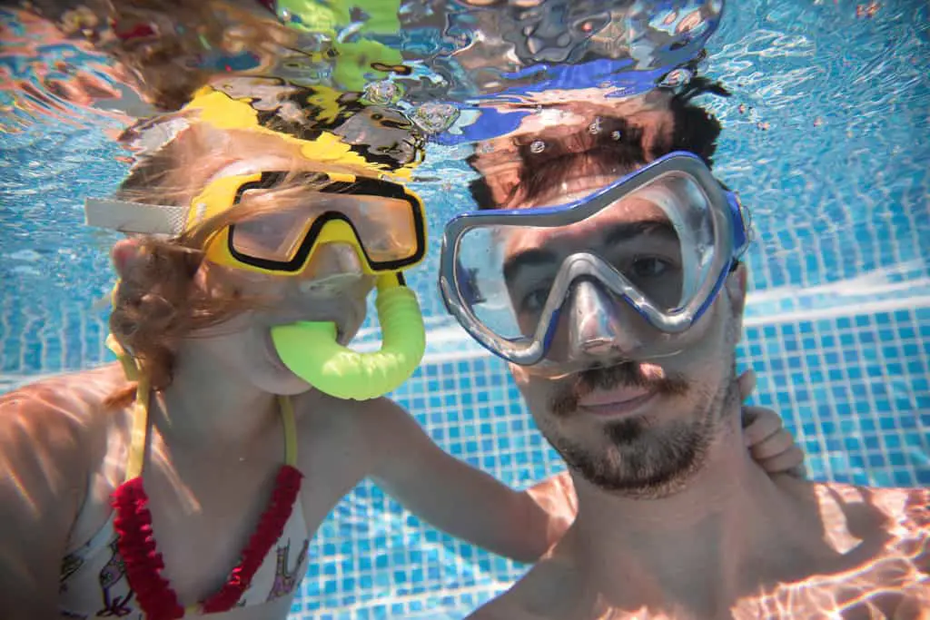 Snorkel mask with beard - bad combination