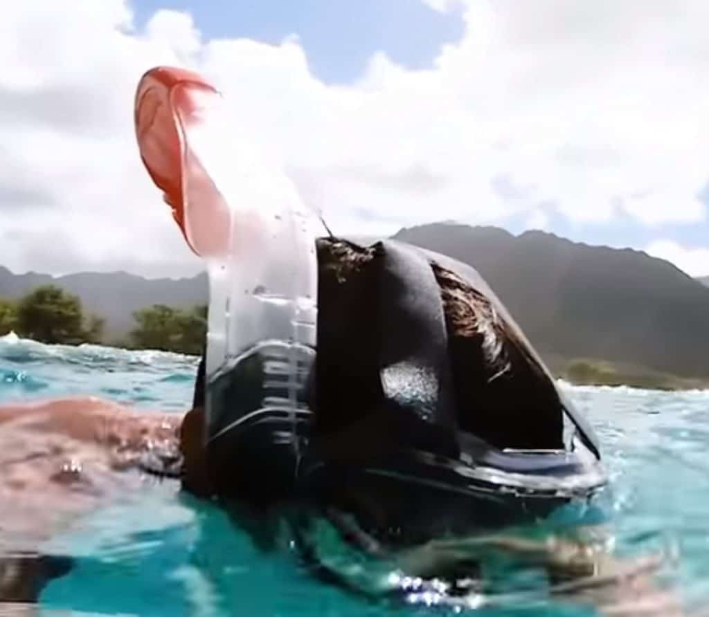 Dry Snorkel to keep water out of mask