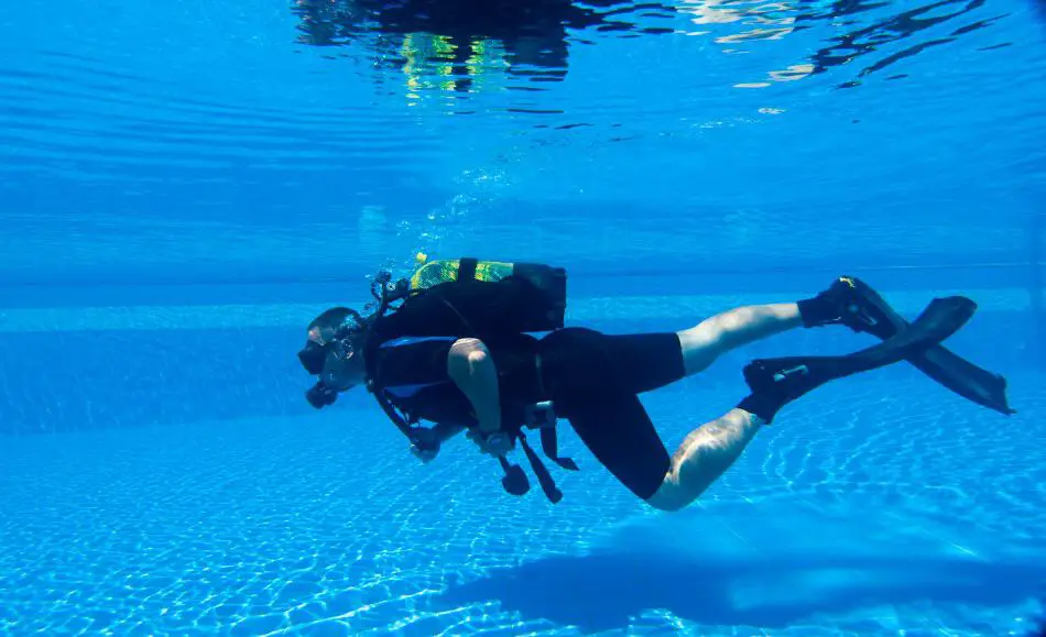 Scuba Diving in a pool