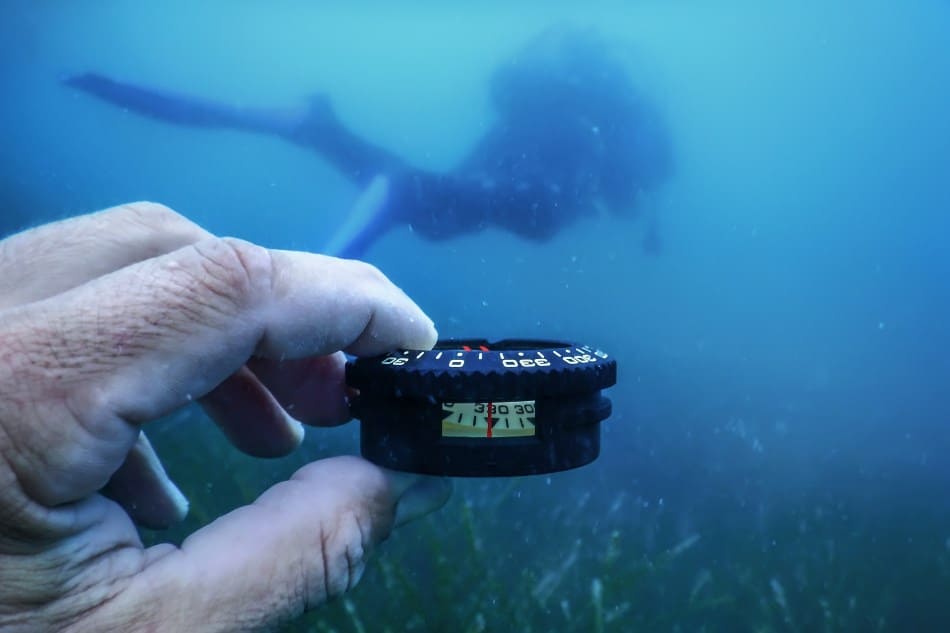 Using a Compass when DIving