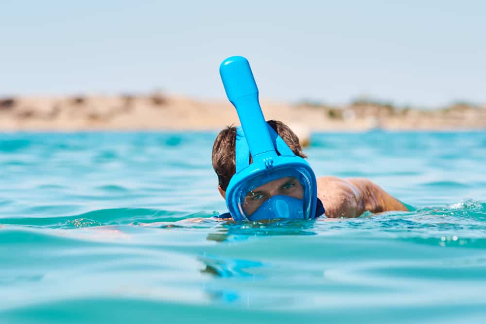 Is diving with a full face snorkeling mask dangerous or is a full-face snorkel mask safe?